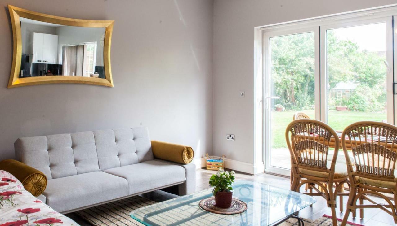 Ferienwohnung Cyrus House Dartford Exterior foto